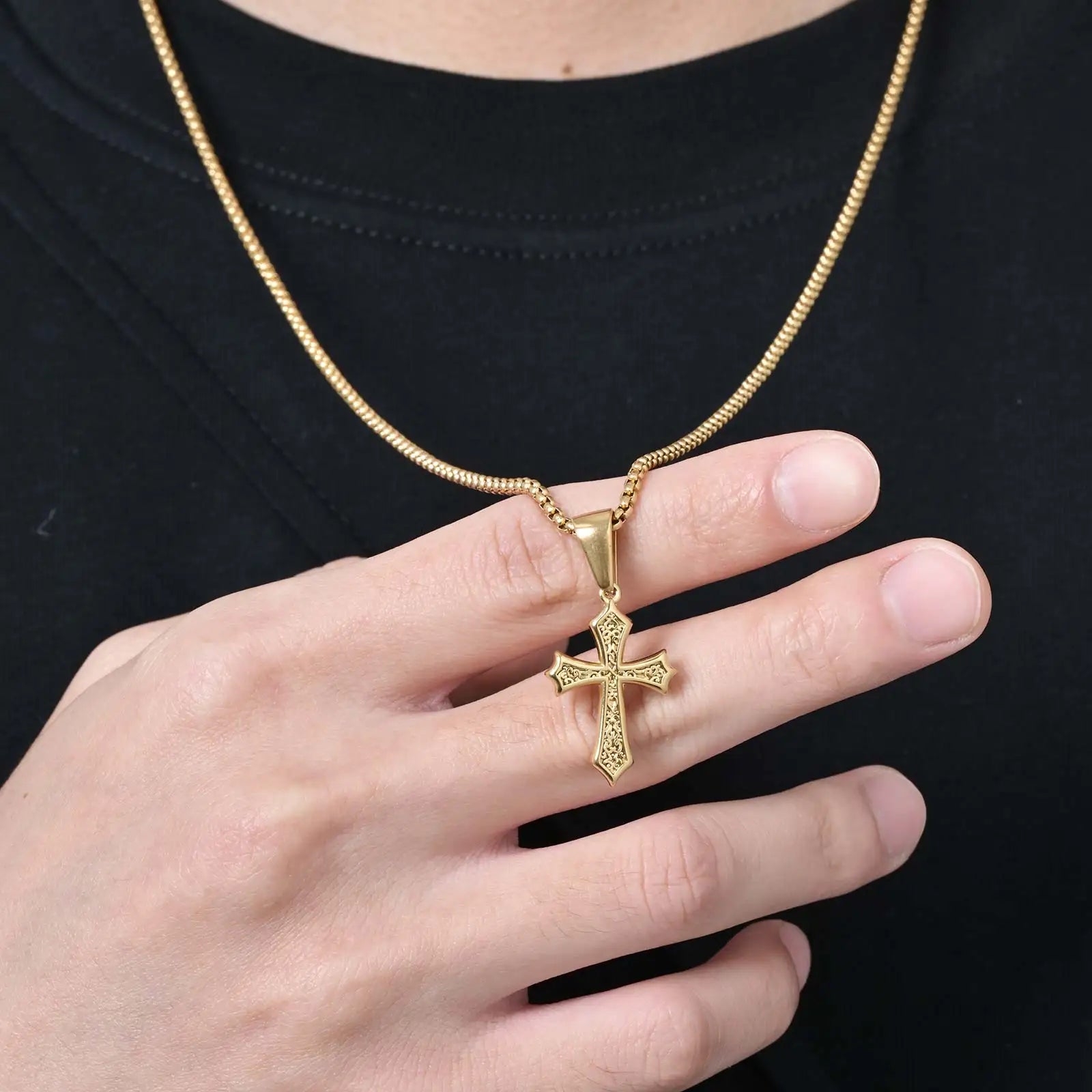 Chaîne croix homme