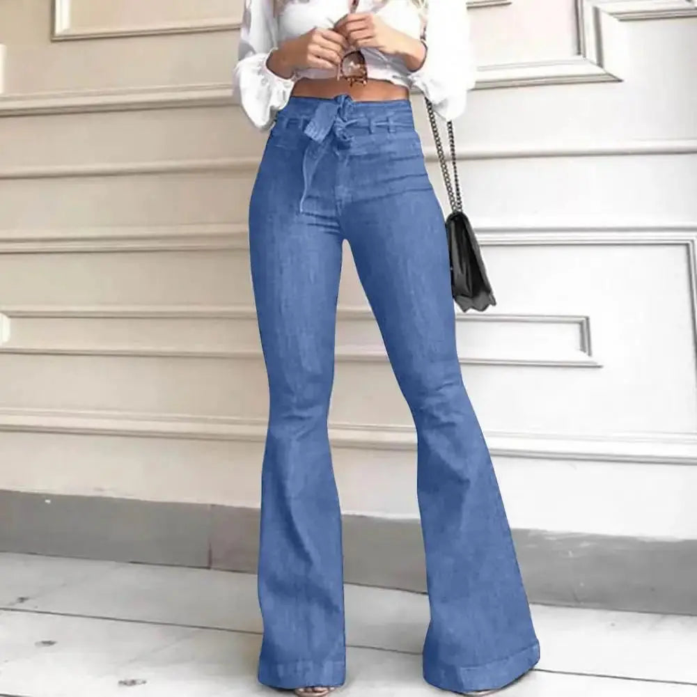 Jean “Rivana” - Taille haute évasé, denim stretch coupe bootcut Neyvora