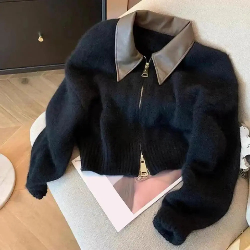 Pull “Soraya” - Cardigan zippé en maille douce à col cuir vintage Neyvora